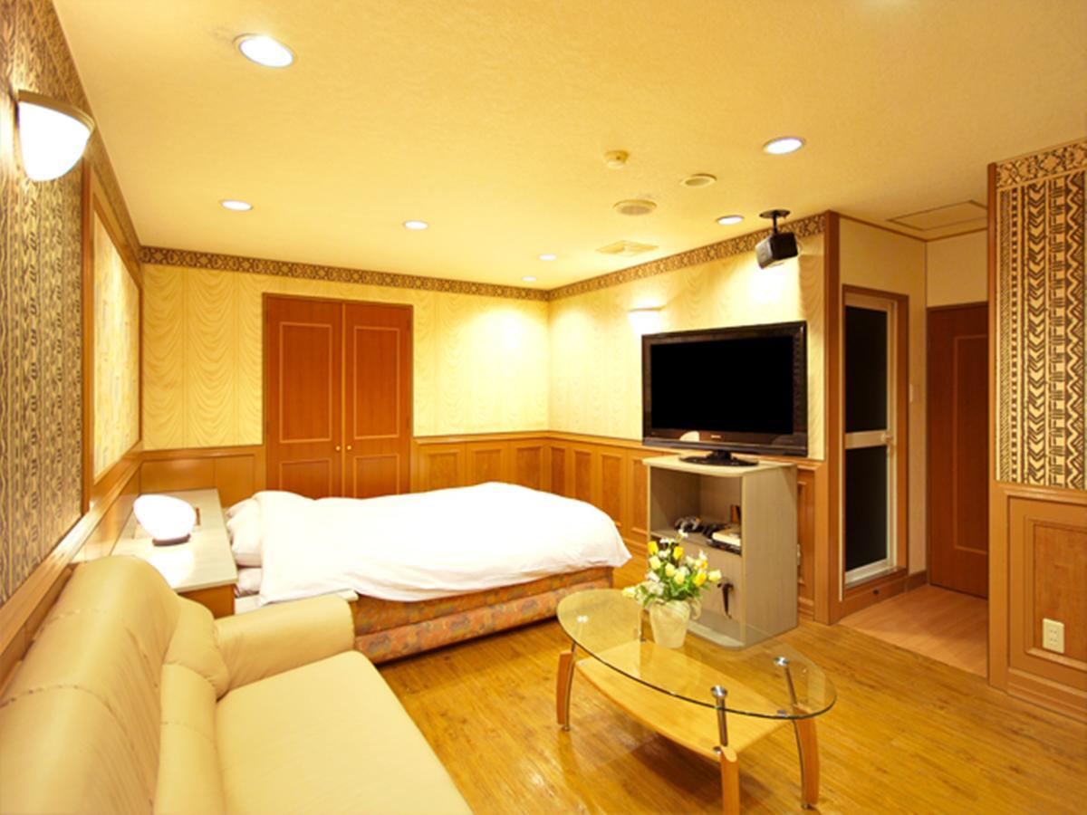 Hotel Joy (Adults Only) Комакі Екстер'єр фото